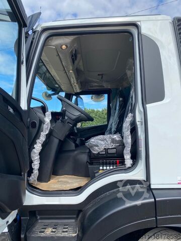 Камион с кука за контейнери IVECO IVECO X-WAY AD280X48Y NUOVO SCARRABILE PASSO 3120