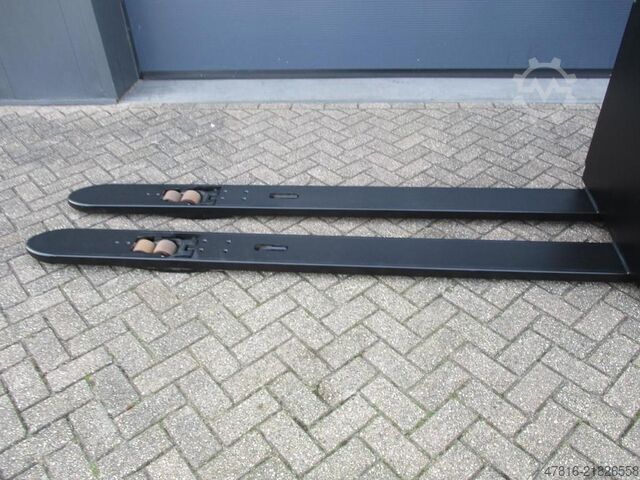 Low lifting order picker TOYOTA OSE250