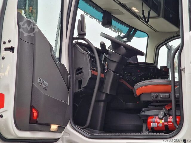 Ağır yük Volvo FH 16.780 8x4*4 Globetrotter XL - 235T GCW - Ne...