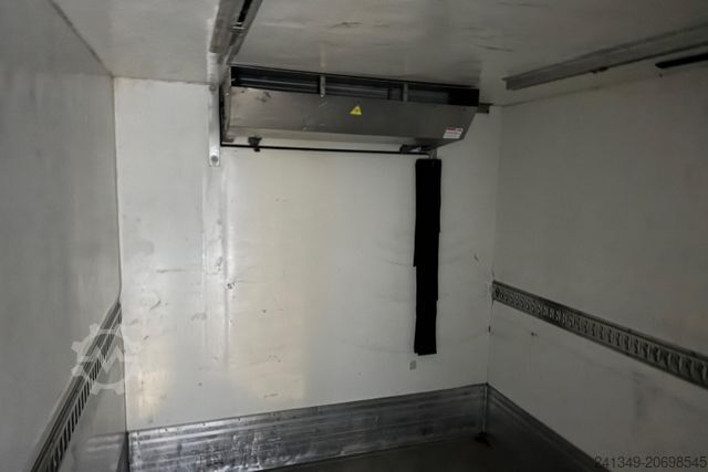 Refrigerated truck MITSUBISHI Fuso 7C18 Tiefkühler Carrier Supra 550