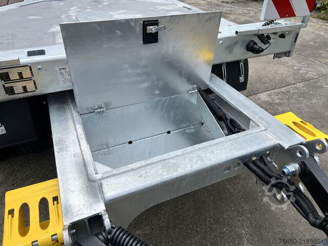低床トレーラー Möslein T 3-9,20 F  3 Achs Tieflader mit gerader Ladefläche 9 m, Neufahrzeug