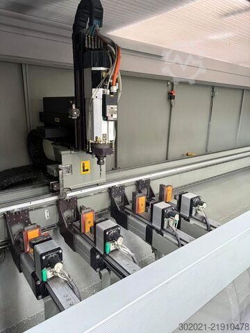 Centro de mecanizado CNC con 3 ejes controlados Emmegi Phantomatic T3 A