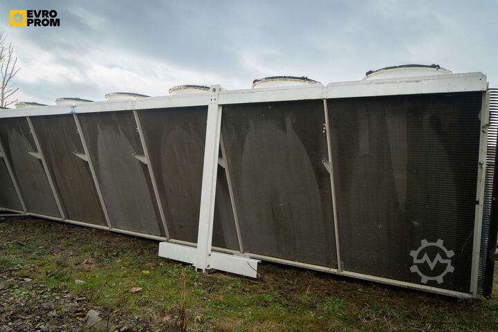 Torrkylare Used Industrial Dry-cooler LU-VE EHLD1U 7285 A SPEC.DRY 654 kW