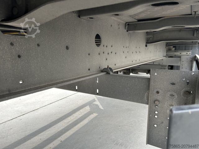 Koper Schmitz Cargobull SCB S3B / Box Trailer / BPW Drum / NL Trailer /...