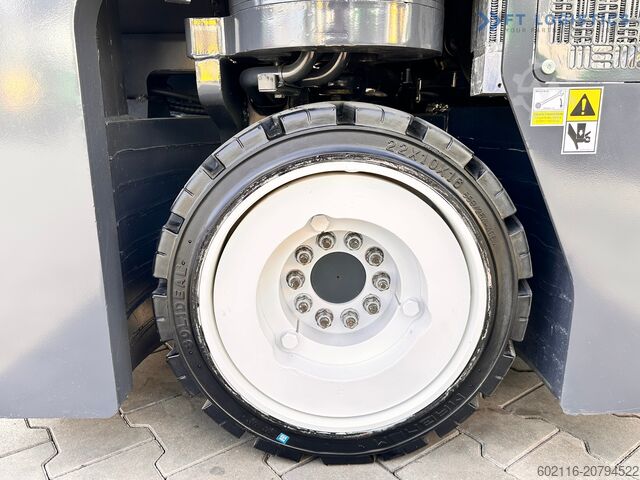 Truk forklift 4 arah Combilift C3000CB / GAS / TRIPLEX / 4900MM / 4807H