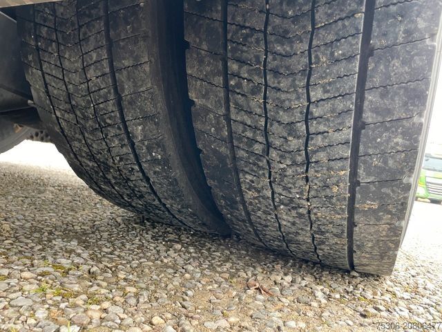 Tractor estándar DAF FT XG 530