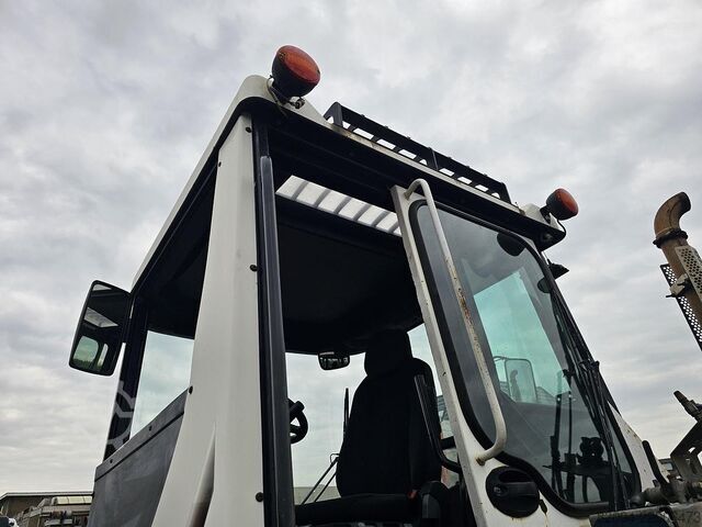 Терминальный трактор TERBERG RT283 / TERMINAL TRACTOR 4X4/ TURNING CHAIR. /A...