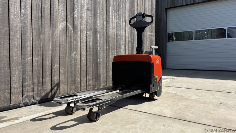 電動パレットトラック BT LWE 130 palletwagen
