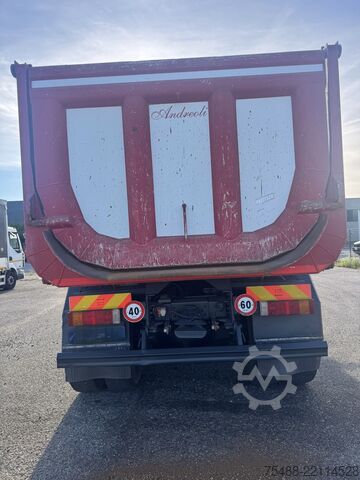 Zadnji kiperski kamion IVECO TRAKKER 450