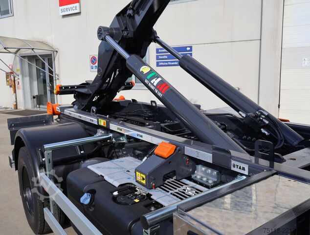 Kanca kasalı yük kamyonu (roll-off) DAF XB 290 FA 16 ton - SCARRABILE A GANCIO