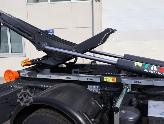 Kanca kasalı yük kamyonu (roll-off) DAF XB 290 FA 16 ton - SCARRABILE A GANCIO