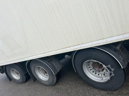 ボックスセミトレーラー PACTON TRD 345, 3-ACHS ROLLBODEN, KOFFERAUFLIEGER, FöRDERBAND, 2XLENKACHSE!