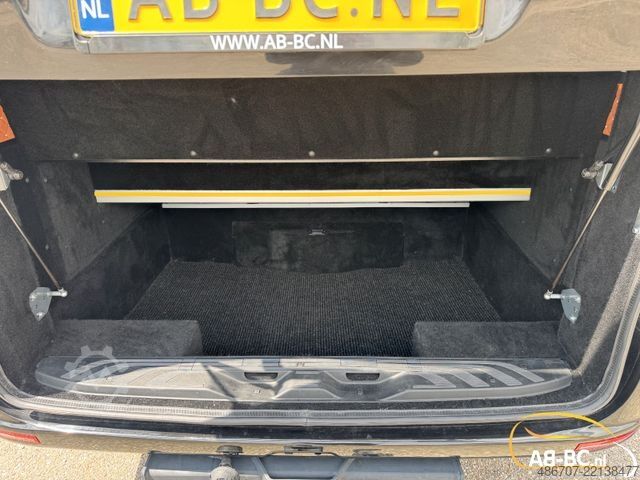 Autocar MERCEDES-BENZ 519 STORM 21 SITZE GROSSEN KOFFER