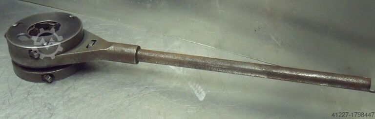 Thread cutting head with Strehler jaws VEB 1"-2"