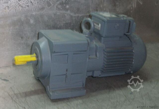 ギアモーター 0.37 kW 34 回転/分 BAUER BG20-11