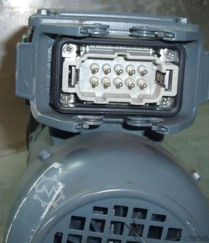 Редукторен мотор 0,18 kW, 92 оборота/минута BAUER BG06-31