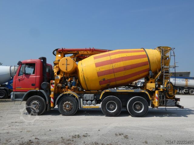 Kamion sa pumpom za beton Astra HD7/c 8445