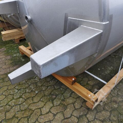 Tangki 6000 liter yang terbuat dari V2A  9046