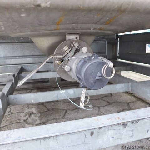 V2A製1000リットルIBC容器 Blefa 9038