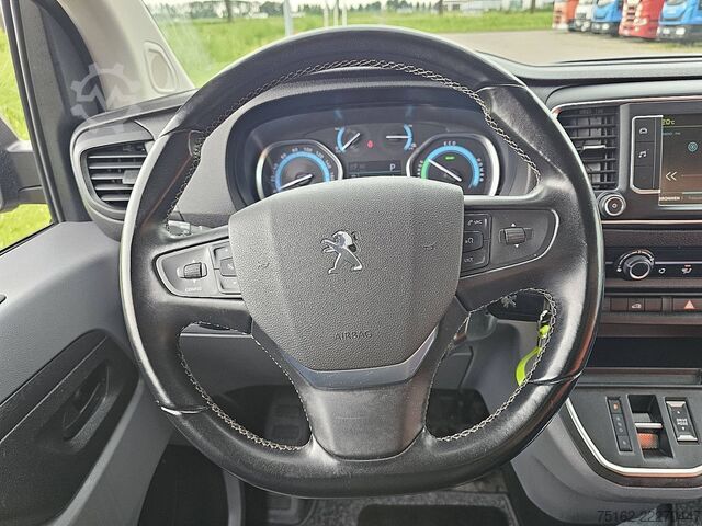하이루프 스테이션 왜건 PEUGEOT E-EXPERT L2 75kWH 330Km WLTP