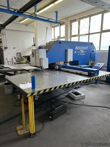 Máquina de puncionar e ciselar BOSCHERT TRI 1500 CNC Z-R