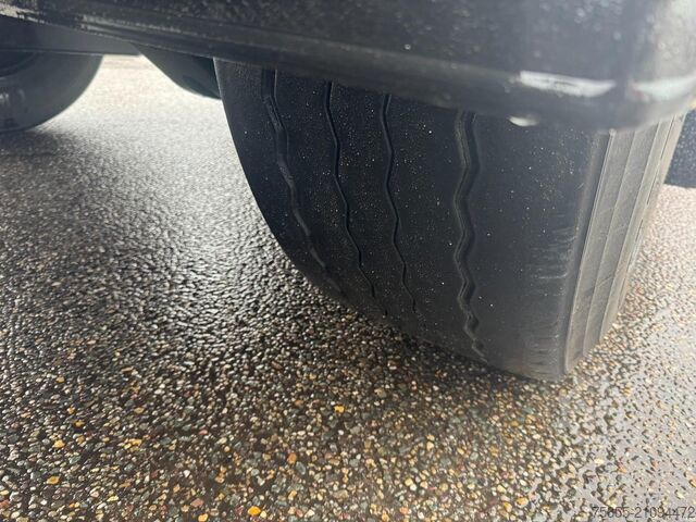 Box body DRACO MZS218 Isolated Box / SAF Disc Brakes / NL Trailer