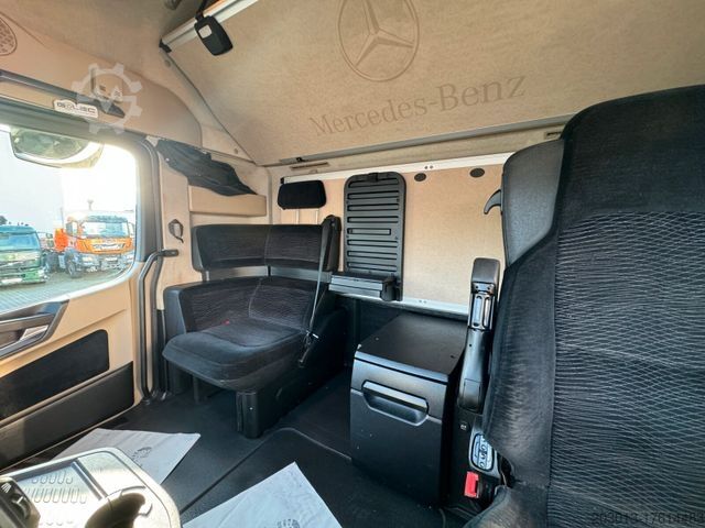 Standard tractor unit MERCEDES-BENZ Actros 1845 SZM 4x2 Streamspace *Retarder