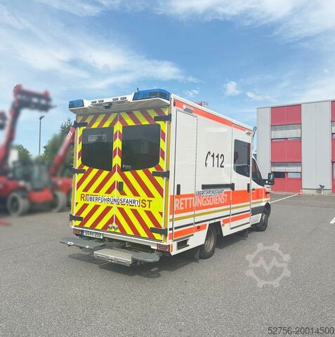 Ambulance Mercedes-Benz 100 D
