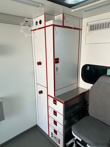 Ambulanza Mercedes-Benz 1000