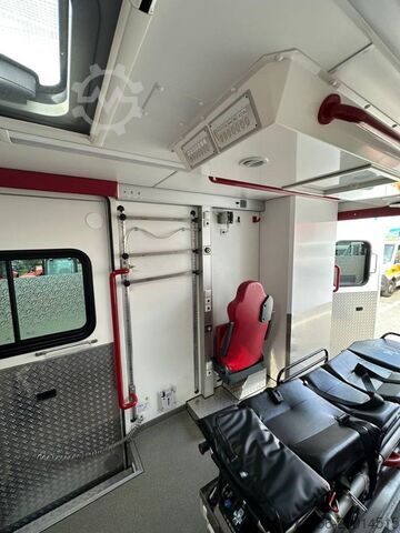 Ambulanza Mercedes-Benz 1000