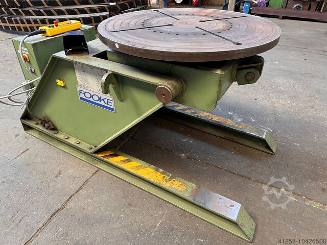 Zvárací otočný sklopný stôl FOOKE SWS 4x420/1DA