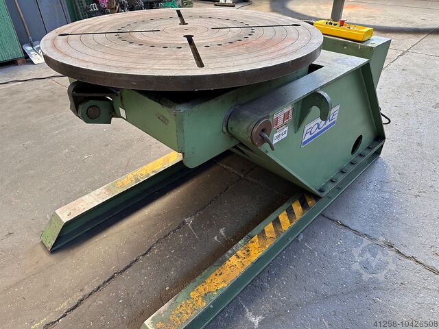 Zvárací otočný sklopný stôl FOOKE SWS 4x420/1DA