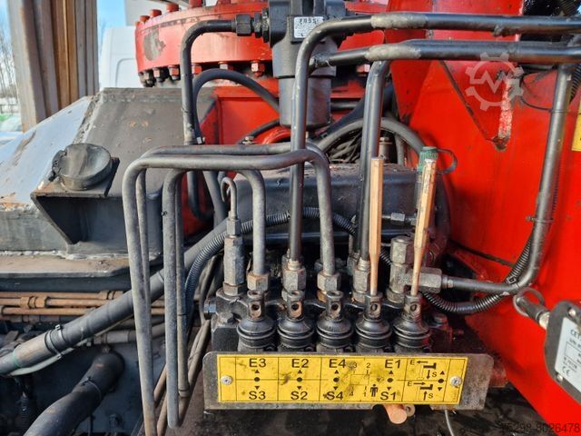 Autokran MAN TGS 35.480 8X4H-6 BL / Intarder / FASSI F560