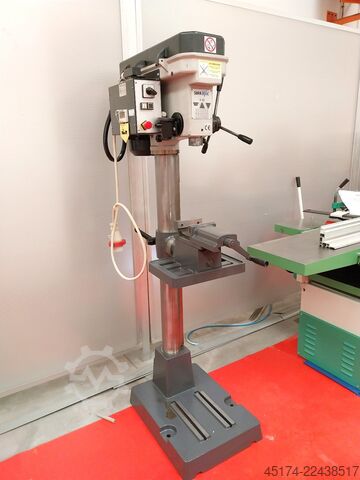 Foratrice per lamiere SERRMAC V 22