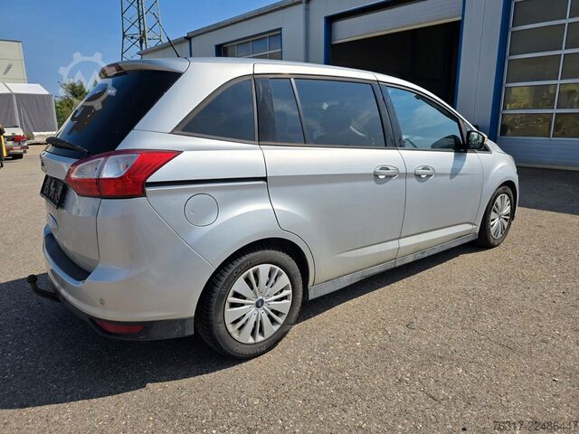 Minibús FORD Grand C-Max 1,5TDCi 88kW Trend