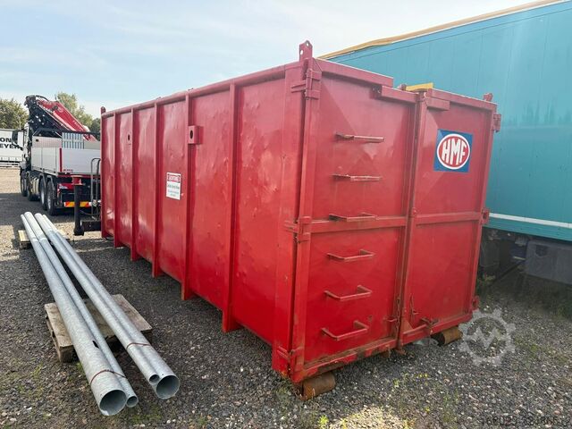 Poluprikolica za izmjenjive sanduke  Abrollcontainer mit HMF Kran