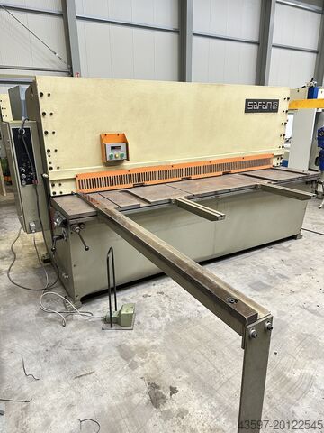 Hydraulisk giljotinesaks Safan VS 255-8
