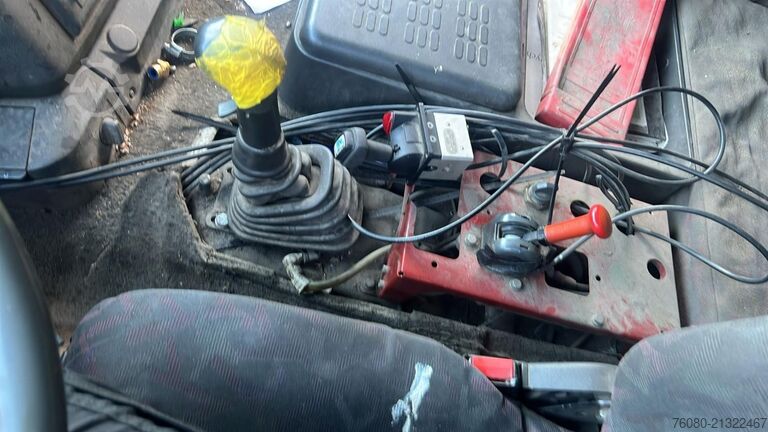 Standard tractor Iveco Eurotech 440 E 42 (HYDRAULIC PUMP / PTO / MANUA...