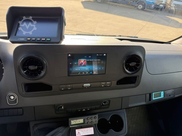 Furgão frigorífico MERCEDES-BENZ SPRINTER 516 CDI Kühlkoffer LBW 0,75 T*MOTOR NEU