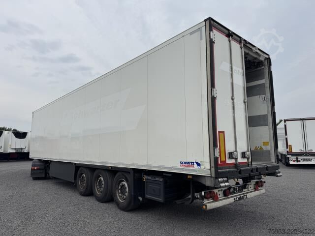 Reefer semitrailer Schmitz Cargobull SKO 24 Rohrbahn Carrier Vector HE 19