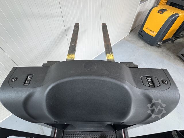 V * デモ !! セーフティゲート付き !! LINDE V  * DEMO !! with SAFETY gates !!