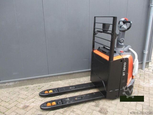 Pallevogn TOYOTA LPE 200