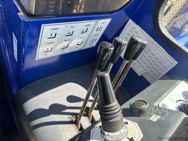 Stivuitor cu patru direcții Combilift C3000/ Mast 7500 mm /Teleskopic forks