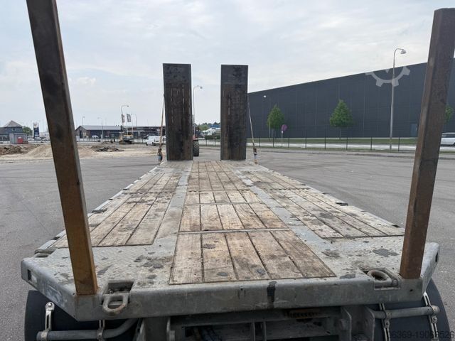 Low loader trailer  MTDK 4 Achsen 30 t. Maschinen Hydr. rampen