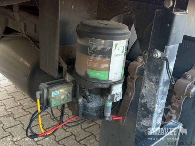 फ्रिज सेमीट्रेलर Schmitz Cargobull Tiefkühler Standard Ladebordwand