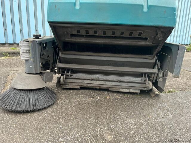 Vakumlu süpürge Tennant 8300