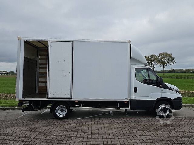 Koffert IVECO DAILY 35C16 Bakwagen Laadklep!