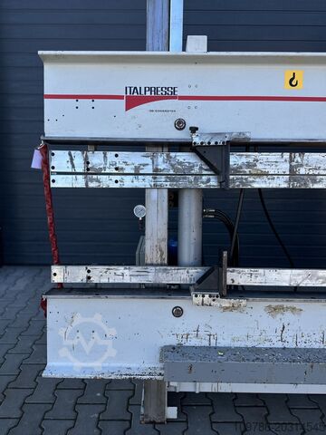 Reunaprässi, palkkimalli SCM Falcon/S SCM Falcon/S