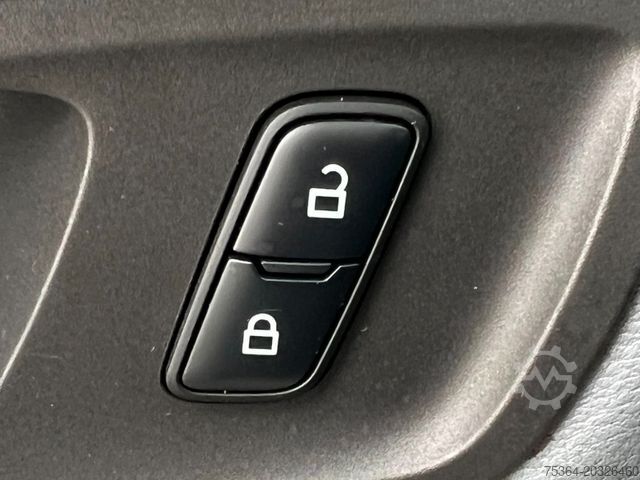 Mikroautobuss FORD Tourneo Custom 2.0 TdCi 77 kw 9 Sitze Euro 6