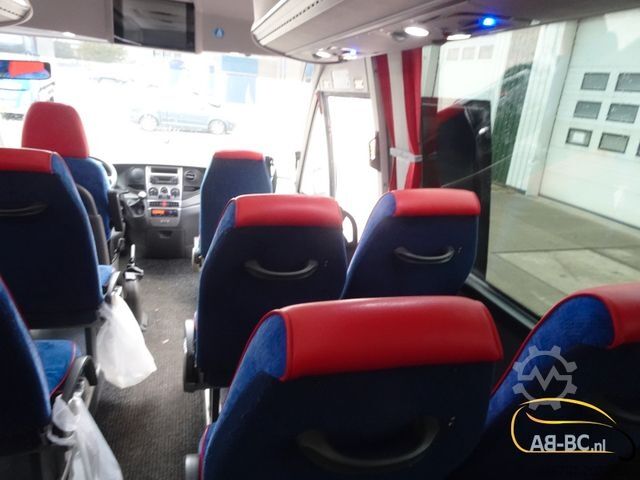 Autobus za međugradski prevoz IVECO Indcar Wing 28 Sitze EURO 5 Neuer Motor